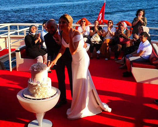 Teknede Düğün